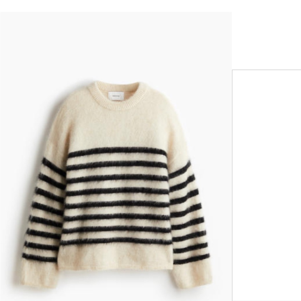 H&M oversized mohair-blend sweater. Striped Cream and Black Women's Sweater